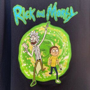 Rick and Morty T-shirt - EUC